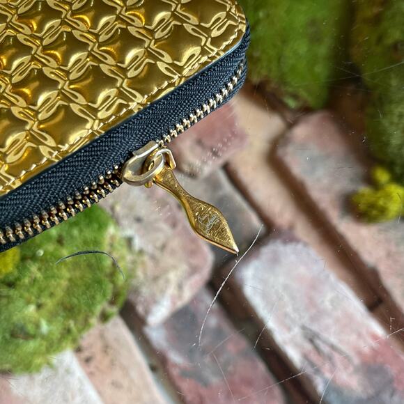 CHRISTIAN LOUBOUTIN Panettone Metallic Gold Leather Long Zip Wallet - Picture 10 of 10
